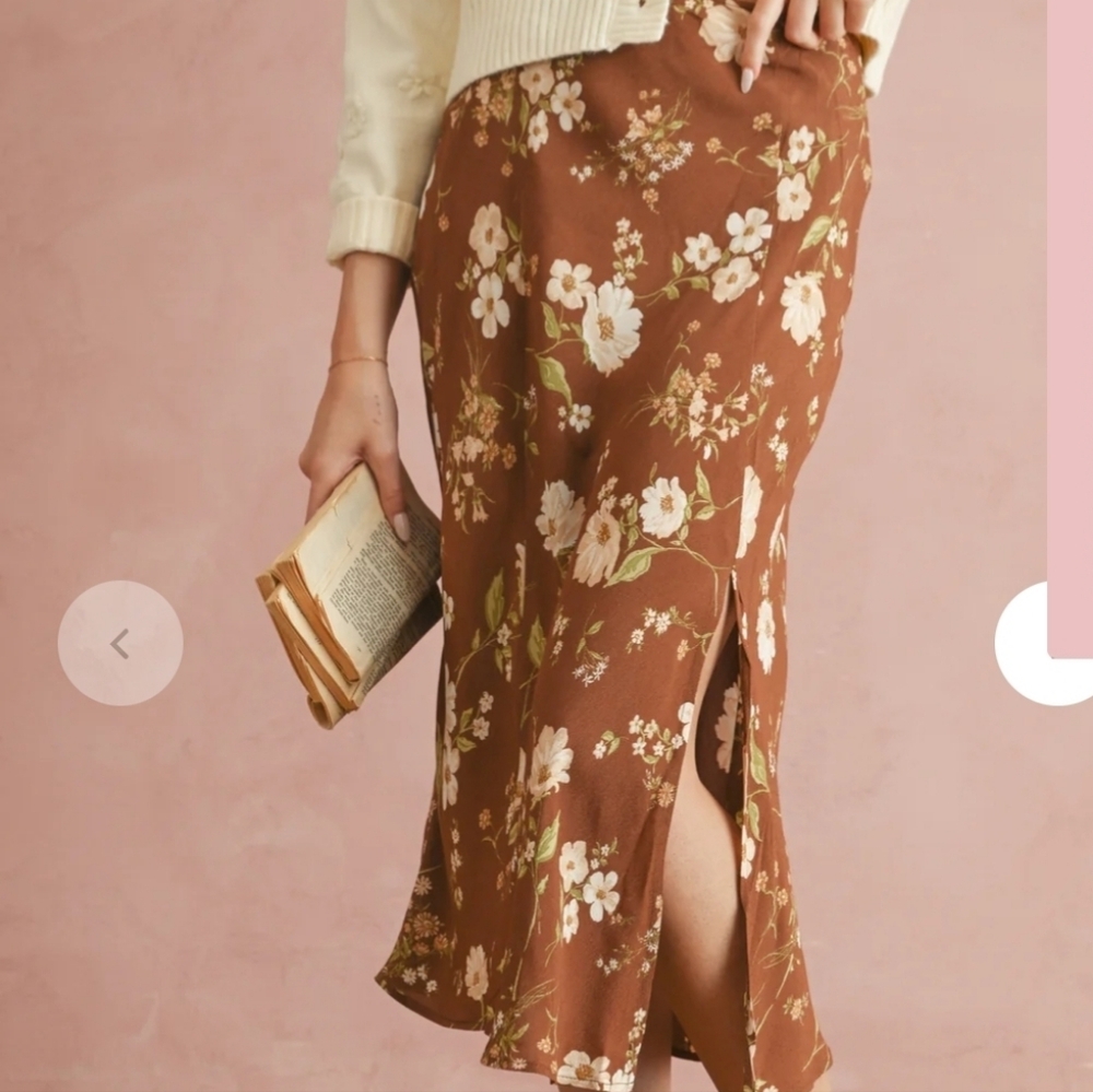 NWT - Floral Fall Brown Skirt - Women's Size Large